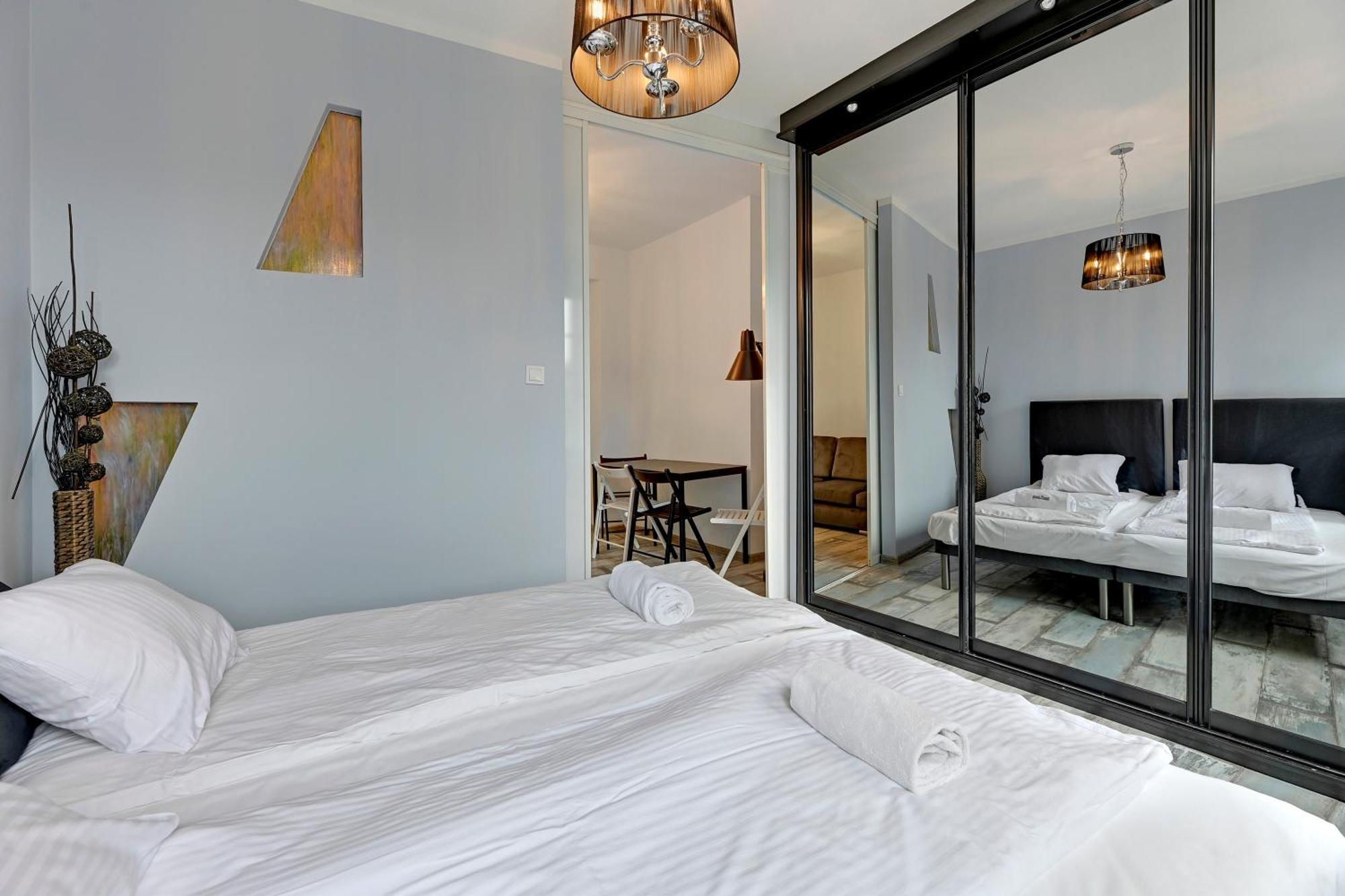 Dom & House - Apartments Old Town Ogarna 格但斯克 外观 照片