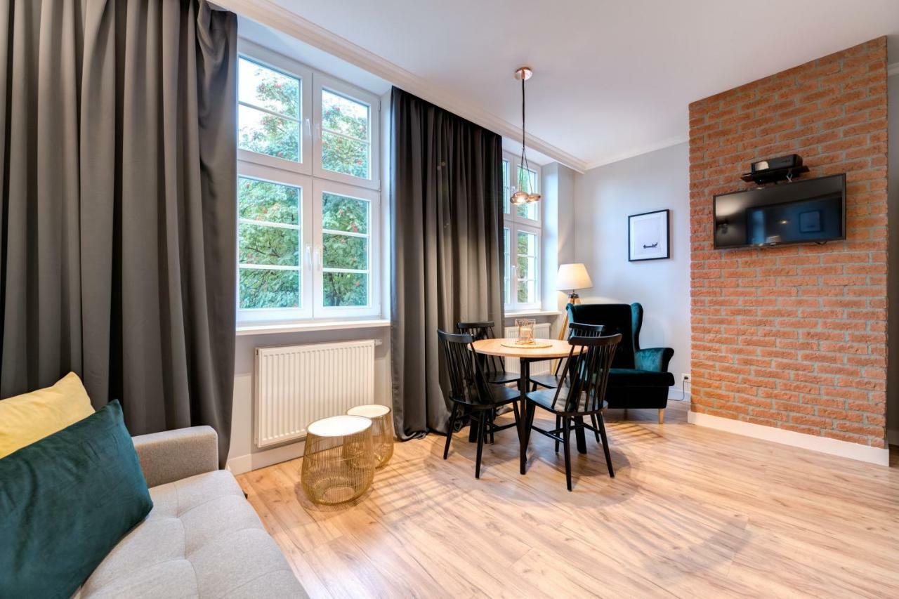 Dom & House - Apartments Old Town Ogarna 格但斯克 外观 照片